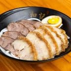 Best （精品招牌）牛肉、锅烧 Beef and Slices Roast Pork Rice Noodle Soup in Rowland Heights, CA